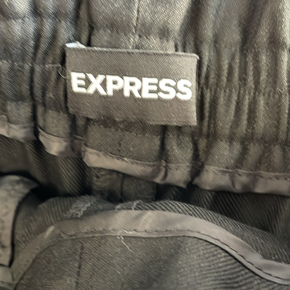 Express Linen Blend High Rise Shortie - Picture 4 of 6